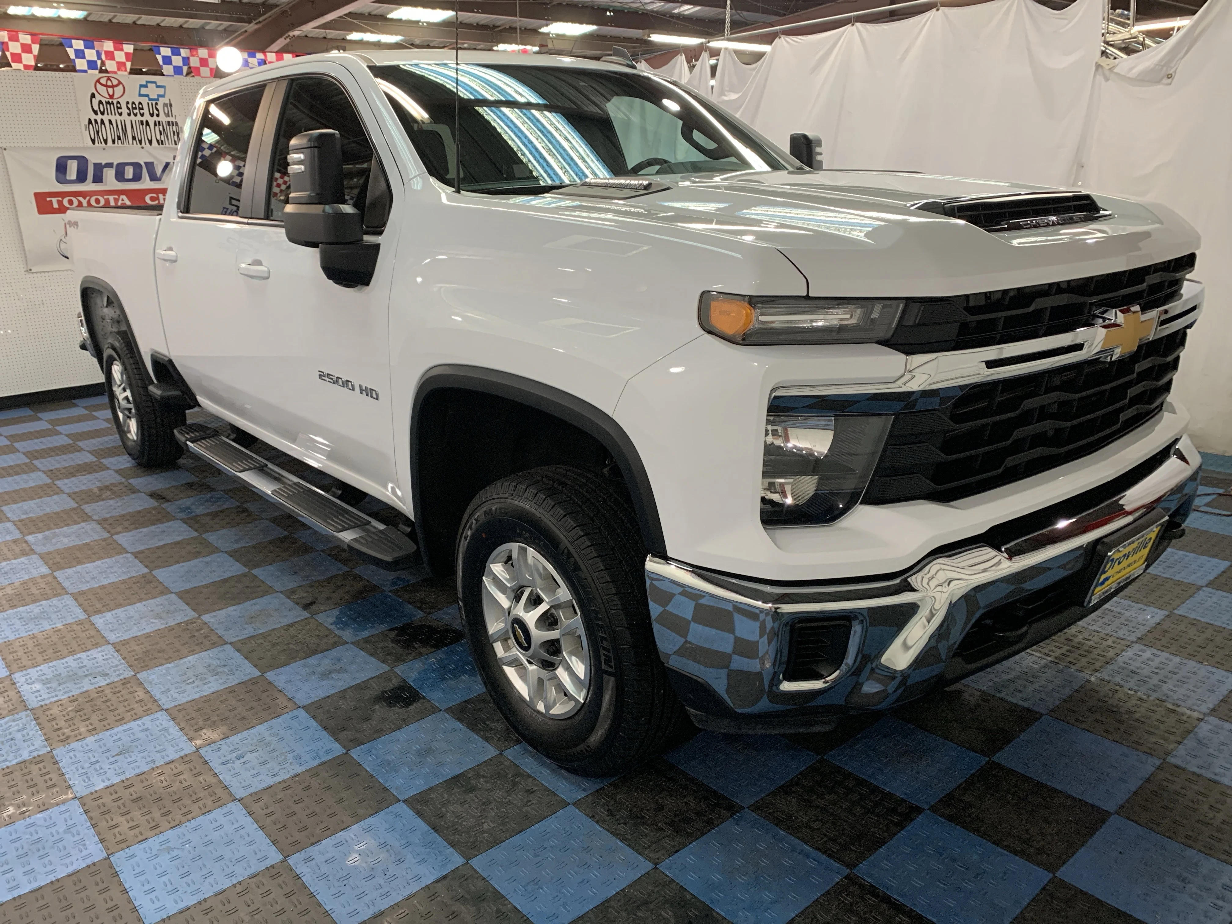 2024 Chevrolet Silverado 2500HD LT - Photo 7