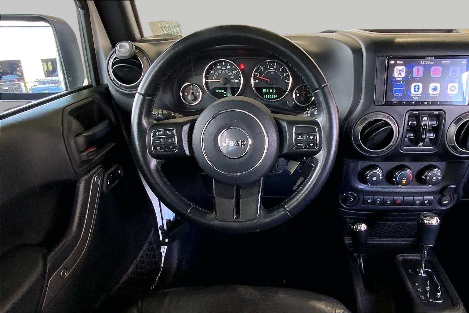 Used 2017 Bright White Clearcoat Jeep Sport image 6