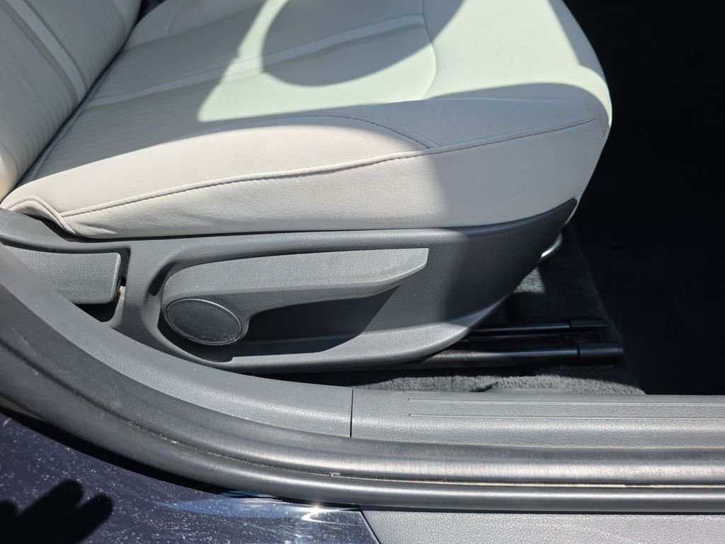 Used 2024 Carbon Blue Hyundai SEL image 34