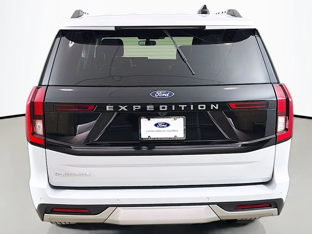 Used 2025 Space Silver Ford Platinum image 17