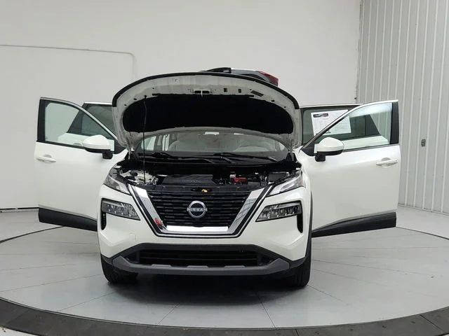 Used 2023 White Nissan SV image 10