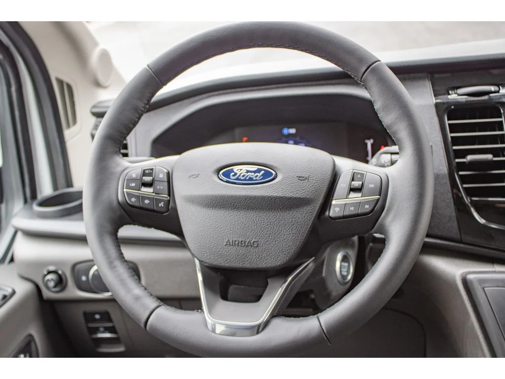 New 2026 OXFORD WHITE Ford XLT image 38