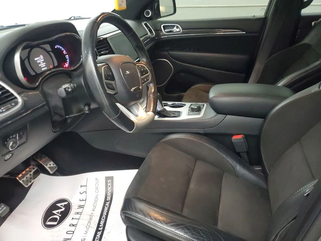 Used 2020 Sting-Grey Jeep SRT image 6