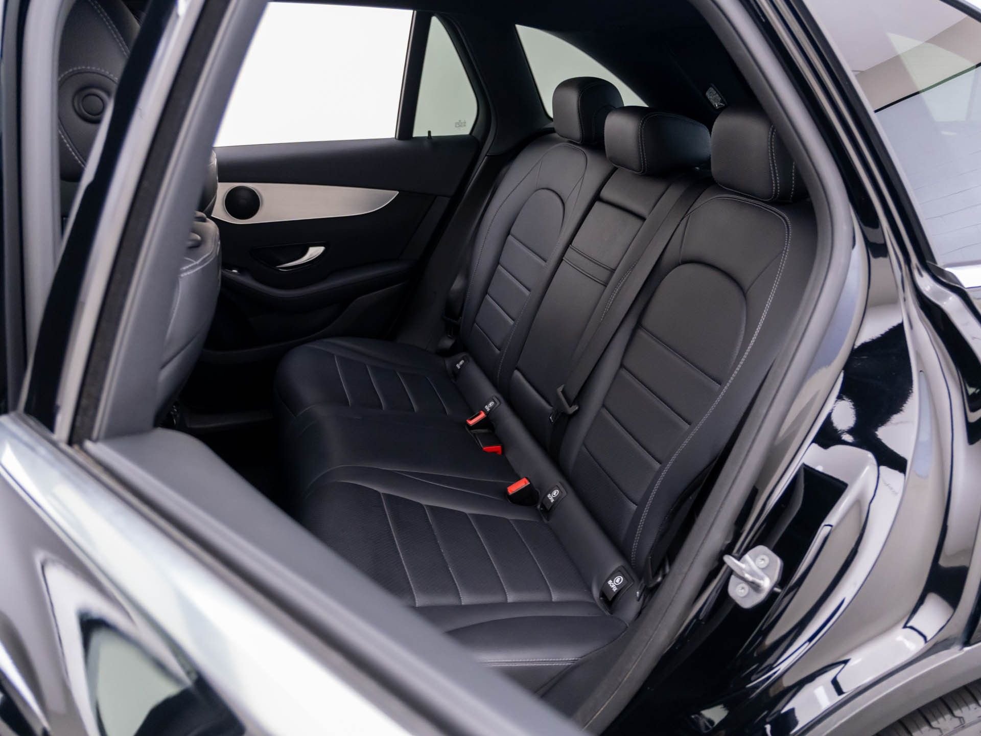 Used 2019  Mercedes-Benz GLC 300 image 16