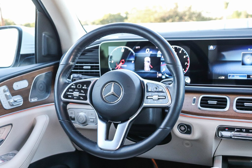 Used 2023 Polar White Mercedes-Benz GLE 350 image 17