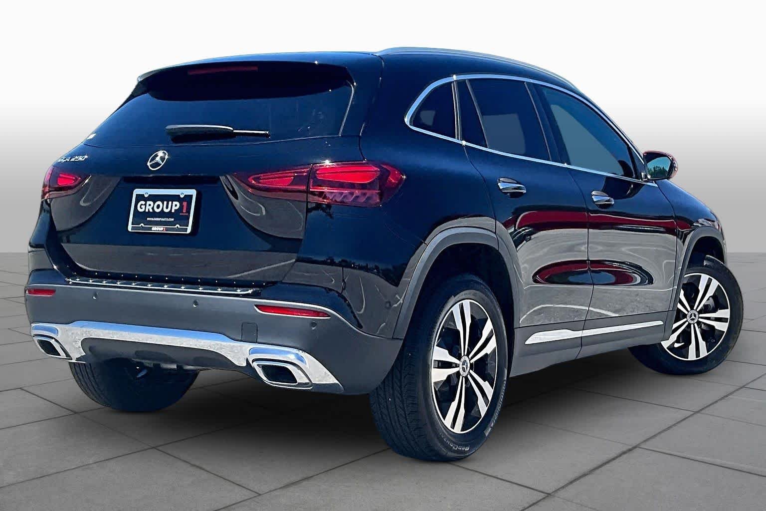 Used 2025 Night Black Mercedes-Benz GLA 250 image 13