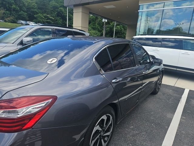Used 2017 Gray Honda EX-L image 2