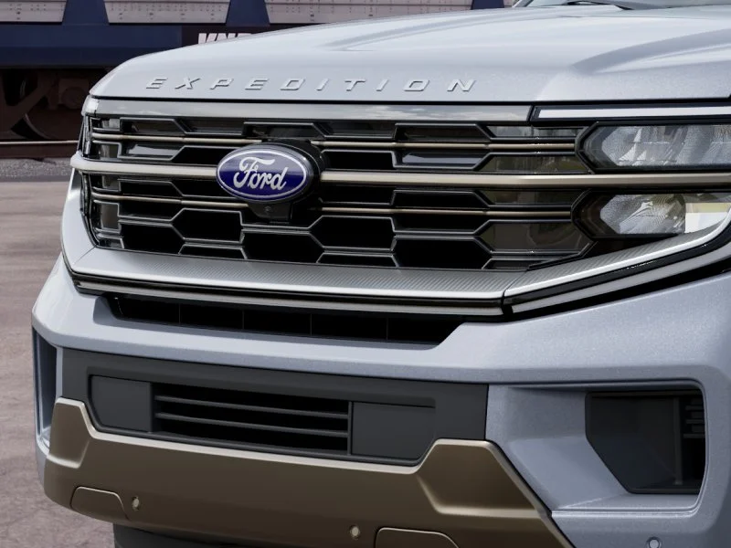 New 2027 Glacier Gray Metallic Tri-Coat Ford King Ranch® image 17