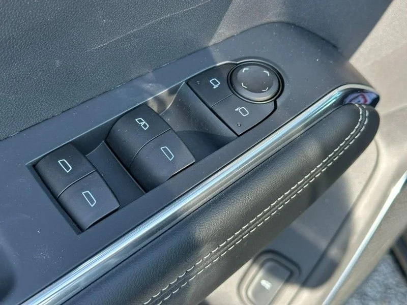 2026 GMC Acadia Elevation - Photo 12
