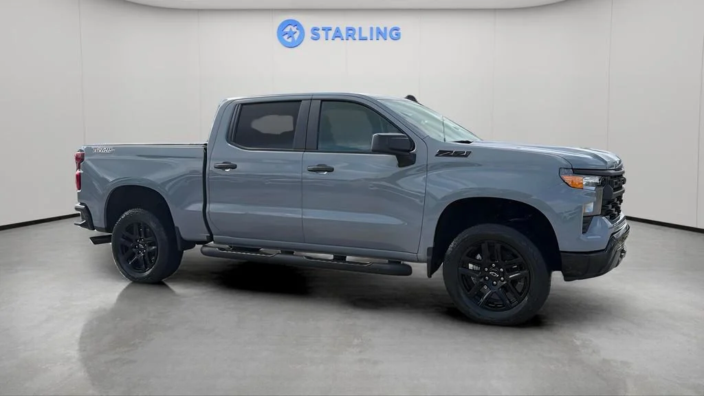 Used 2025 Slate Gray Metallic Chevrolet Custom Trail Boss image 12