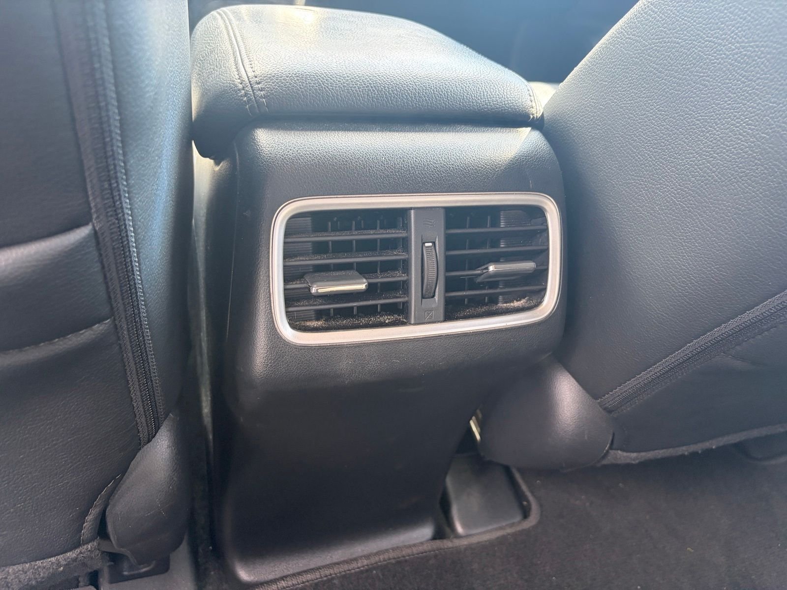 Used 2016 Silver Honda EX-L image 11