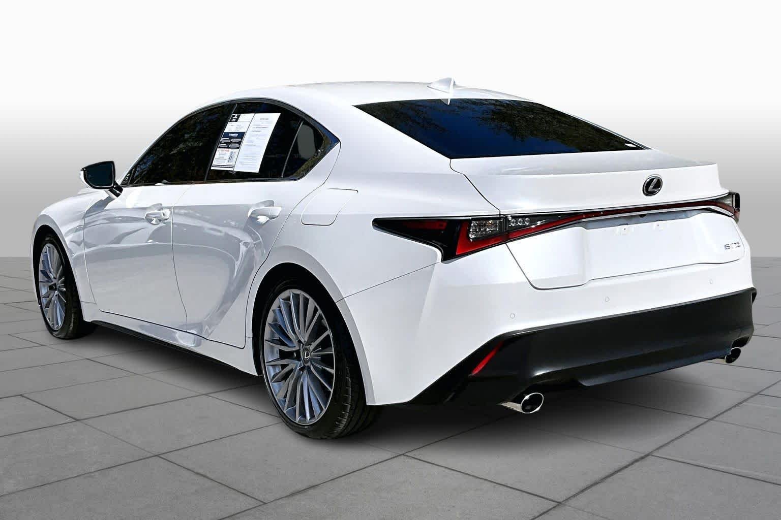 Used 2025 Eminent White Pearl Lexus  image 12