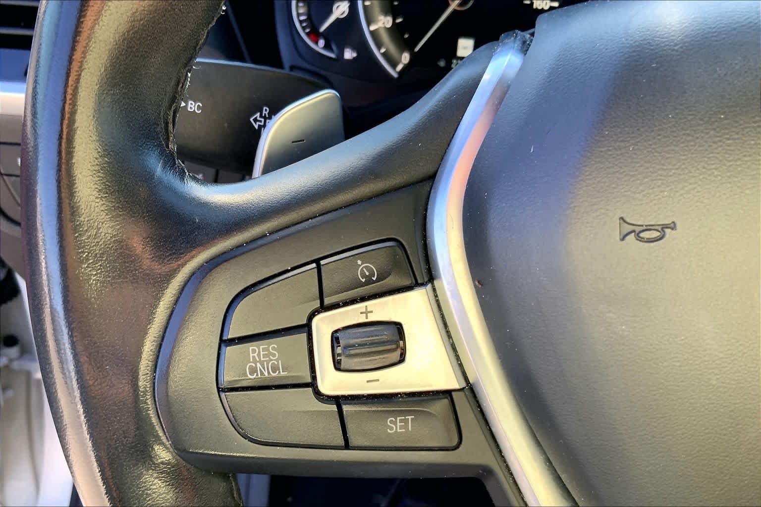 Used 2019 Mineral White Metallic BMW xDrive30i image 23