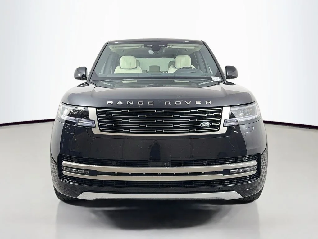 New 2026 Santorini Black Land Rover SE LWB 7-Seats / V8 image 2