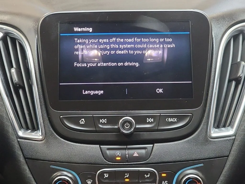 Used 2020 Blue Chevrolet LT image 18
