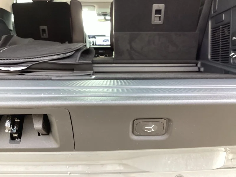 New 2026 Glacier Gray Metallic Tri-Coat Ford Platinum® image 18