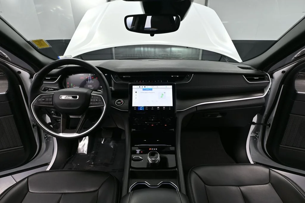 Certified Used 2024 White/off-white Jeep Limited image 24