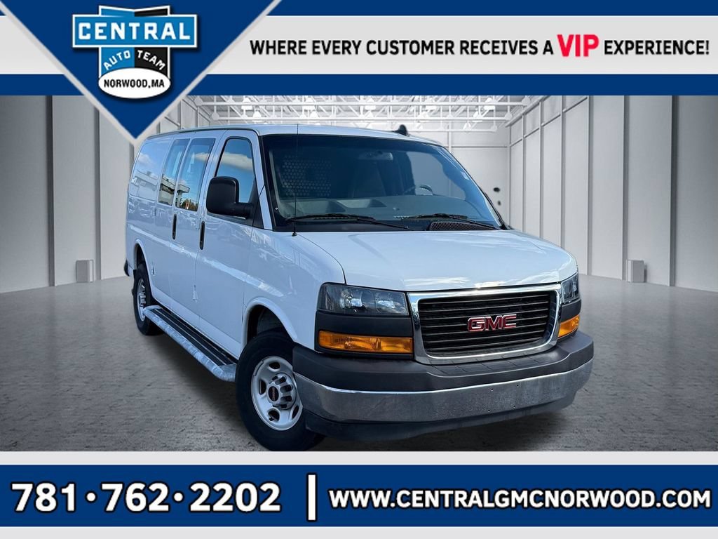 2025 GMC Savana Cargo Van