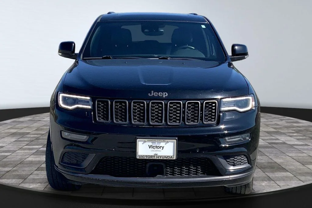 Used 2018 Jeep Grand Cherokee Overland with VIN 1C4RJFCG5JC182794 for sale in Kansas City