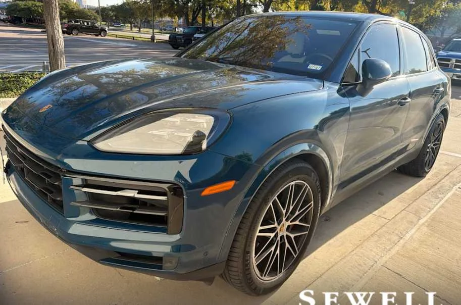 2024 Porsche Cayenne