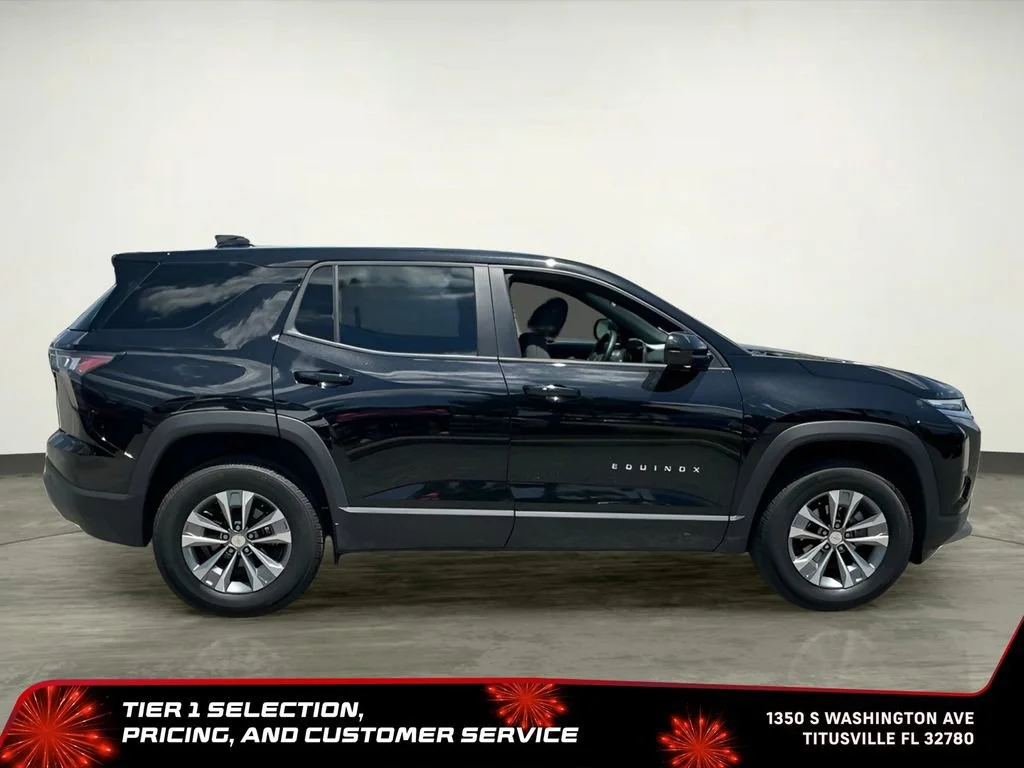Used 2025 Mosaic Black Metallic Chevrolet LT image 12