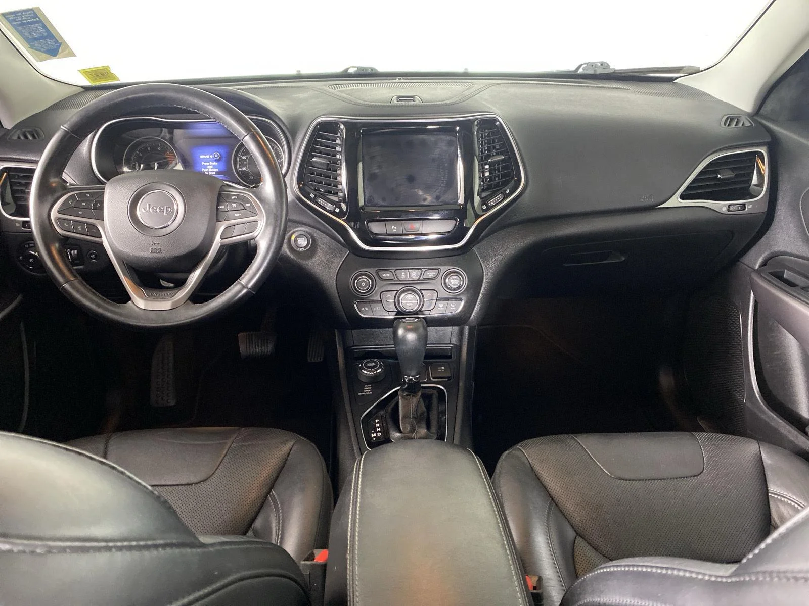 Used 2019 Sting-Gray Clearcoat Jeep Limited image 33
