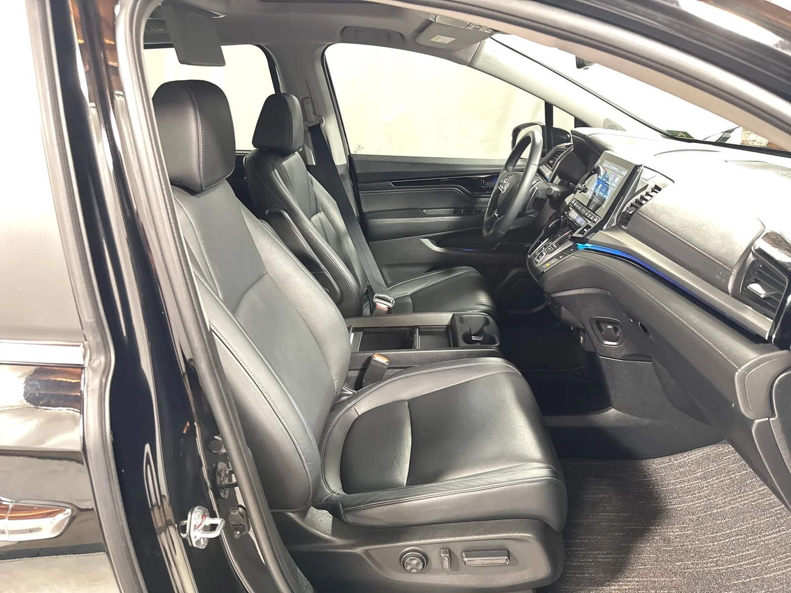 2023 Honda Odyssey Touring - Photo 29