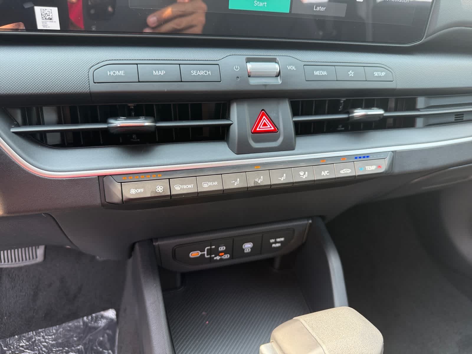 New 2026 SNOW WHITE PEARL Kia LX image 17