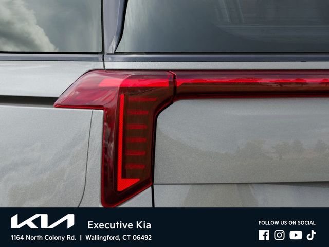 2025 Kia Carnival SX Prestige - Photo 11