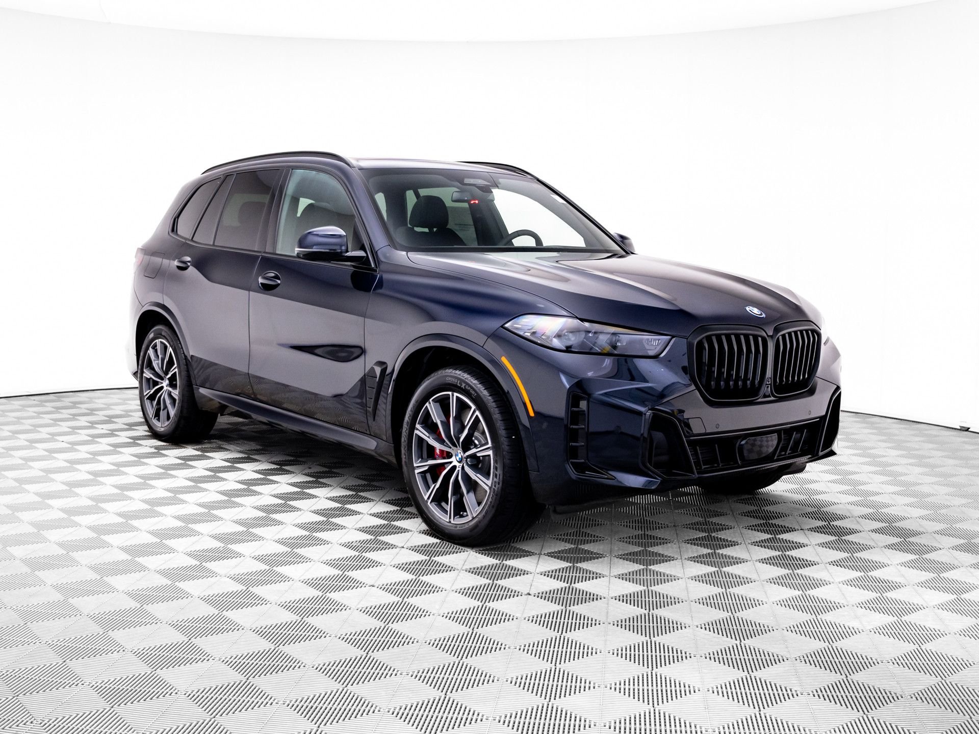 New 2026 Carbon Black Metallic BMW xDrive50e image 9