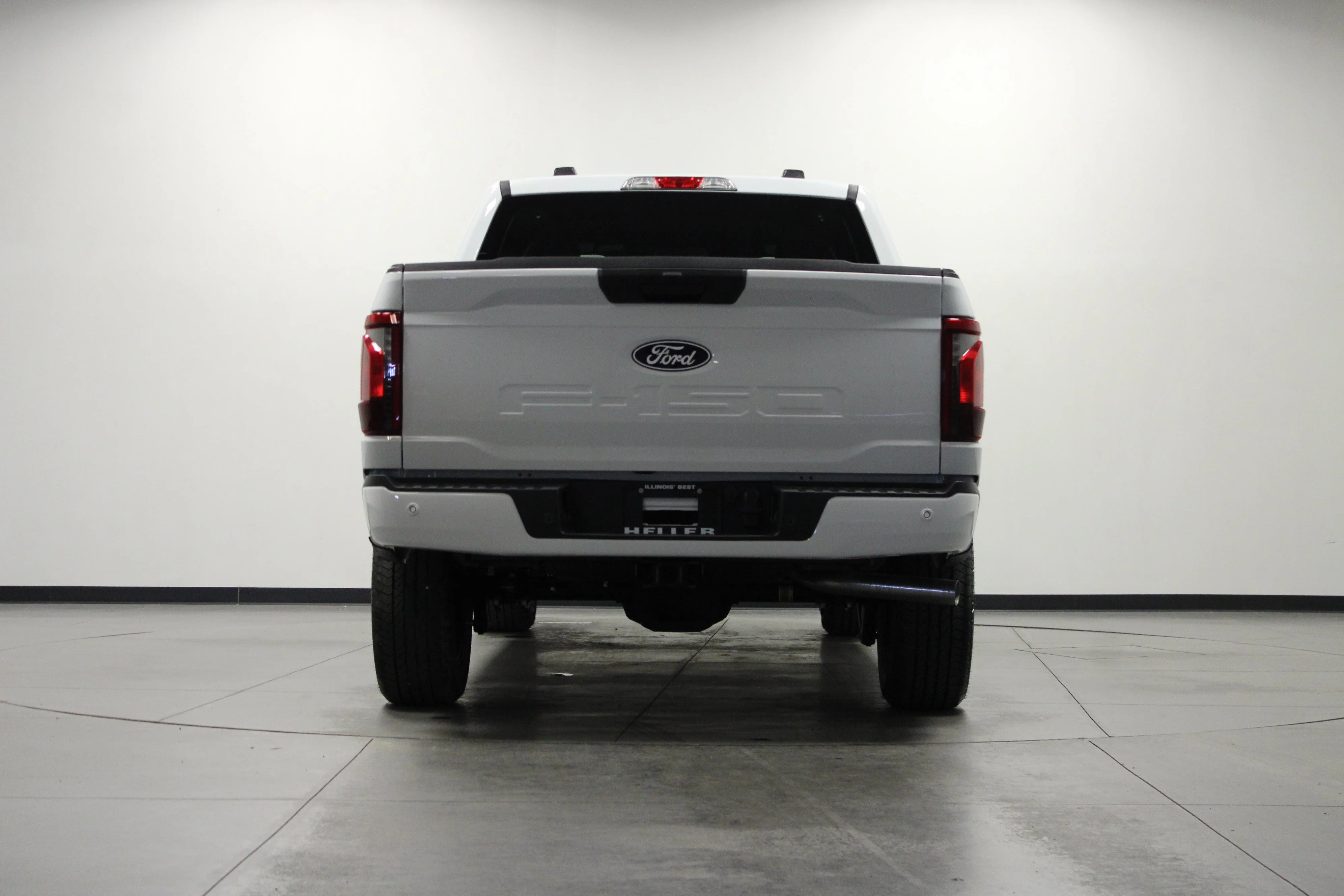 New 2026 Oxford White Ford STX image 5