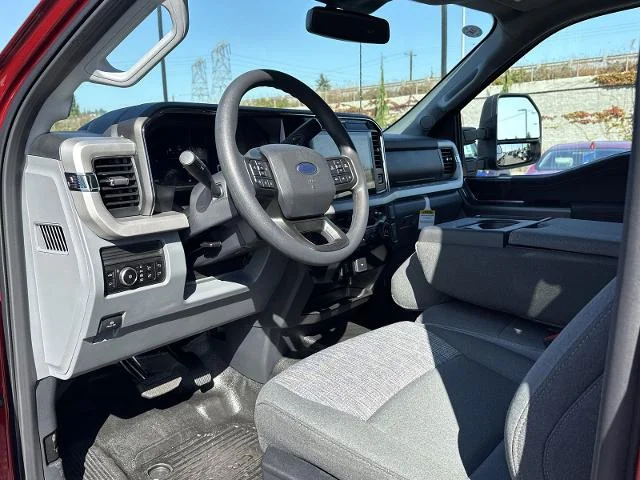 2026 Ford F-350 Super Duty XLT - Photo 30