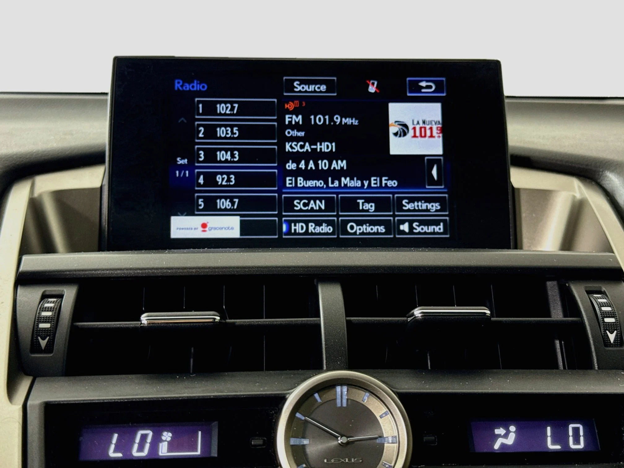 Used 2016  Lexus FWD 4dr image 15