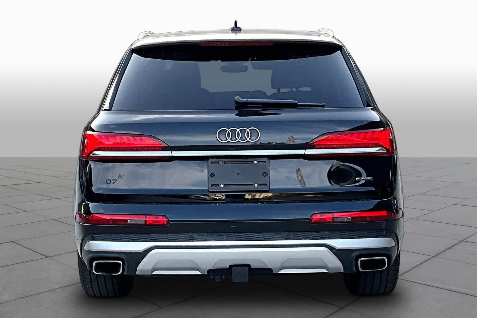 Used 2025 Mythos Black Metallic Audi Premium Plus image 5
