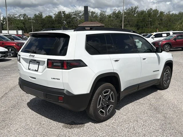 New 2026 Bright White Clear-Coat Exterior Paint Jeep Limited image 4