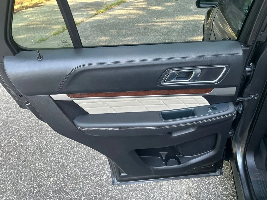 Used 2016 Gray Ford Platinum image 26