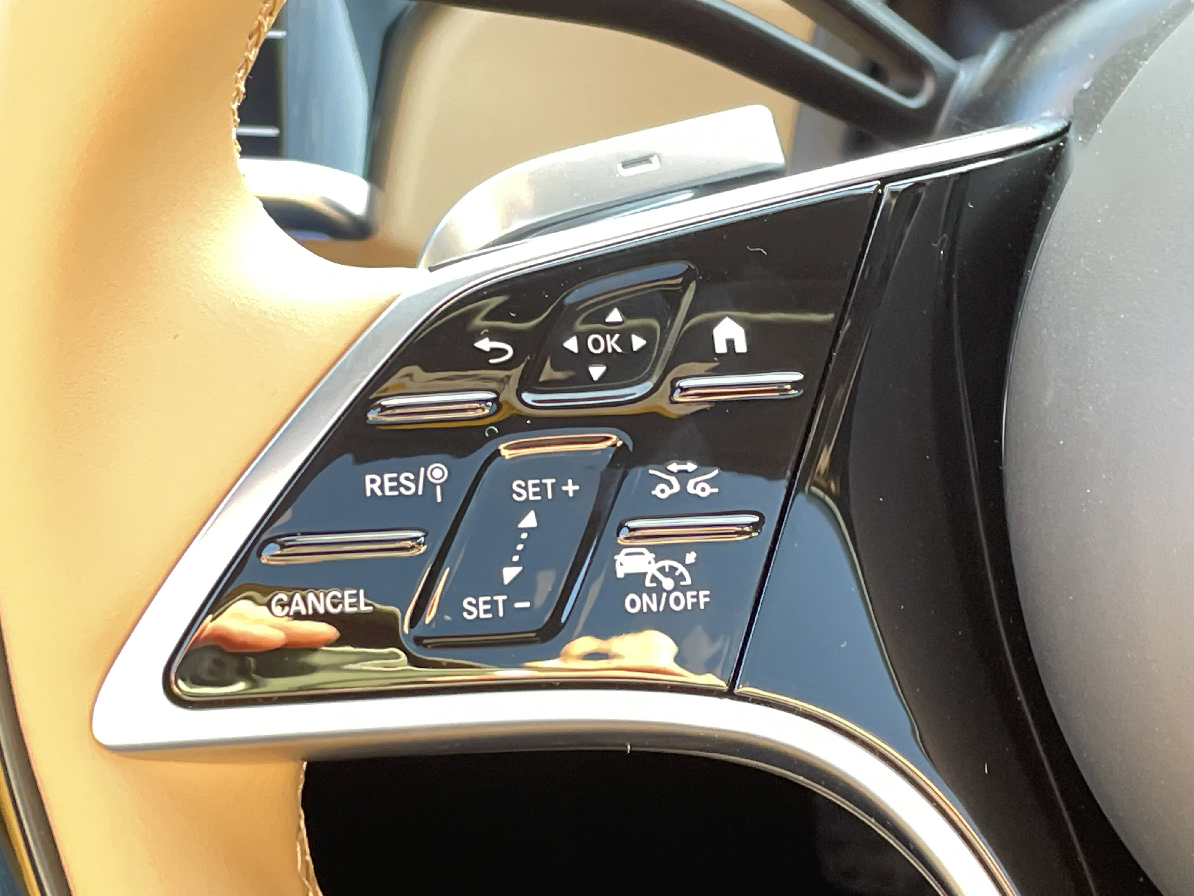 New 2026 MANUFAKTUR Exclusive Allanite Green Metallic Mercedes-Benz S 580 4MATIC® Sedan image 24