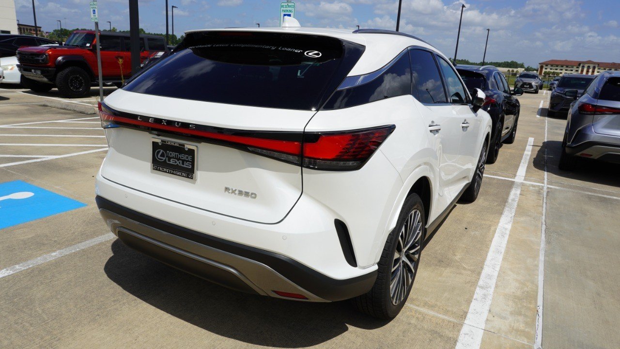 Used 2025 White Lexus RX 350 Premium image 5