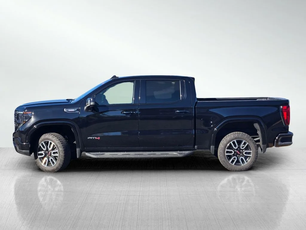 Used 2025 Onyx Black GMC AT4 image 7