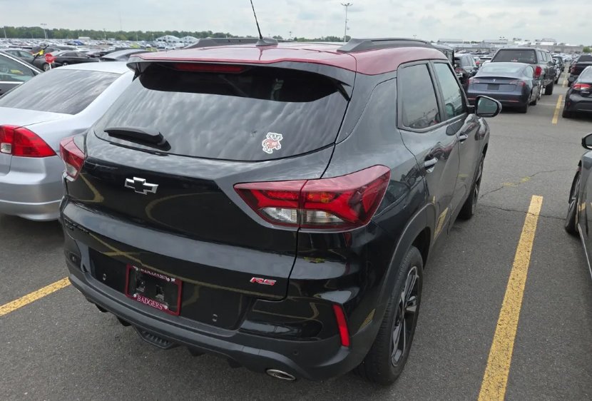 Used 2021 MOSAIC BLACK METALLIC Chevrolet RS image 3