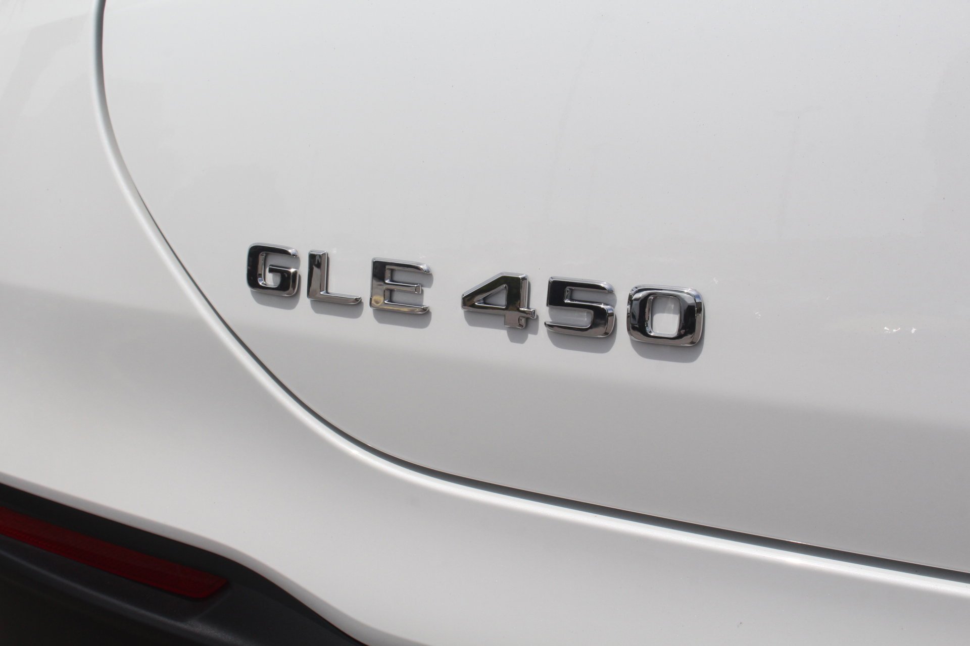 New 2026 MOONLIGHT WHITE Mercedes-Benz GLE 450 image 6