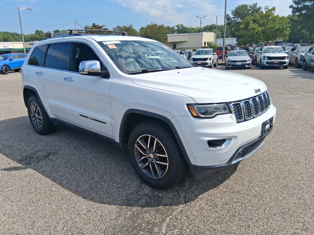 Used 2017 White Jeep Limited image 3