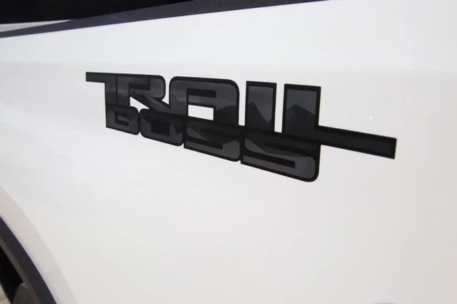 New 2026 Summit White Chevrolet LT image 10