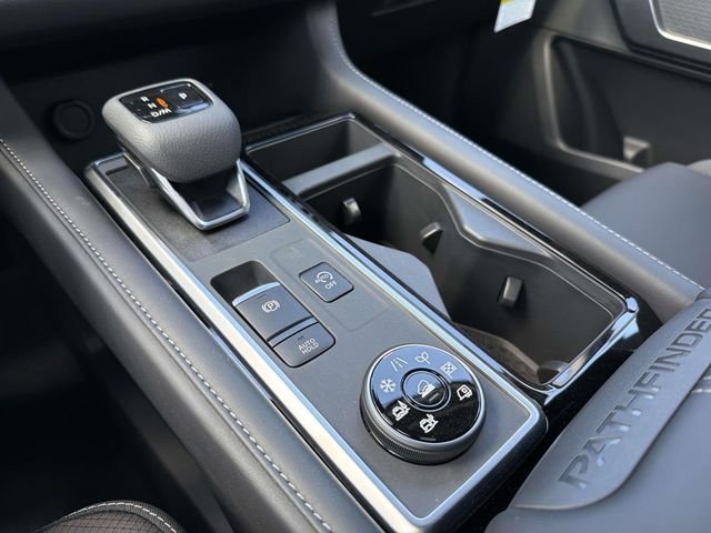 New 2026 Everest White Pearl TriCoat Nissan SL image 21