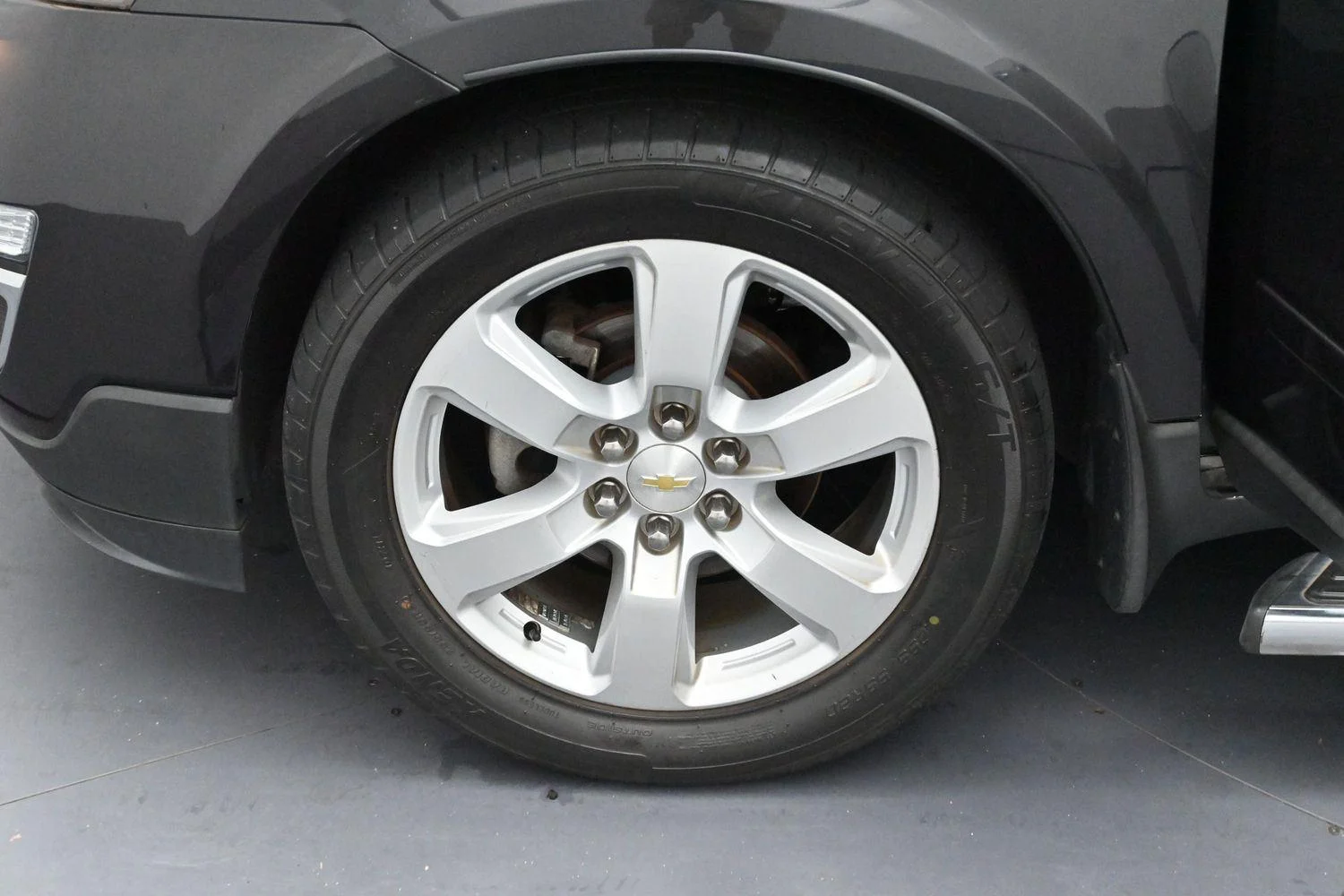 Used 2016 Tungsten Metallic Chevrolet LT image 32