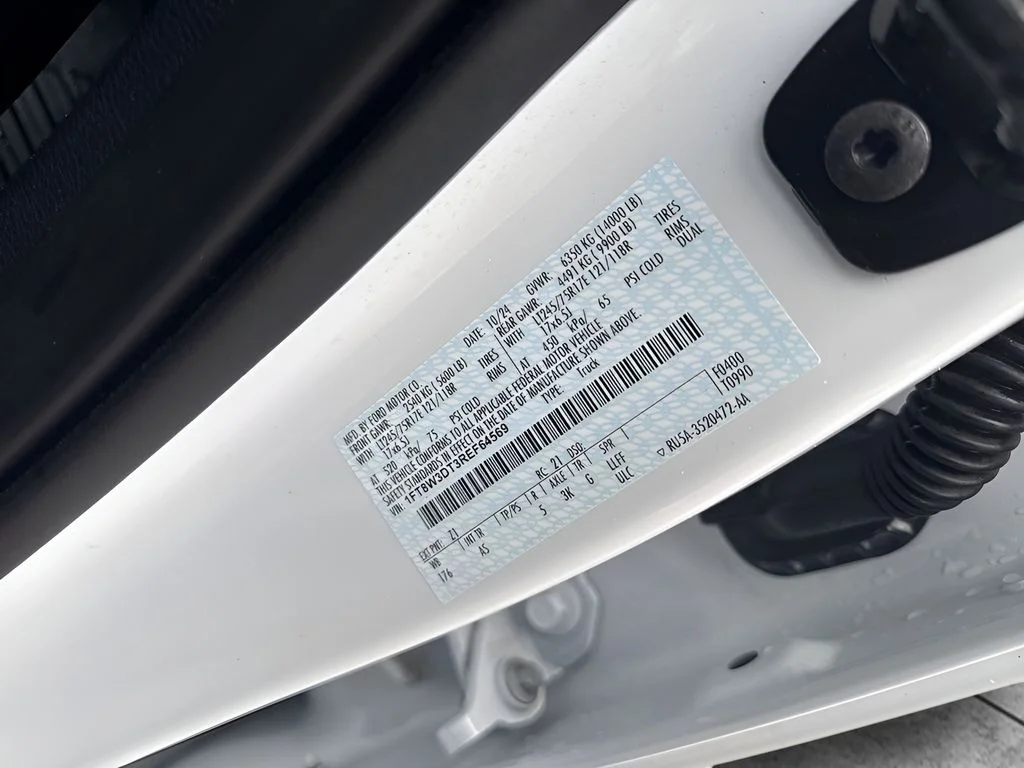 Used 2024 White Ford XL image 34