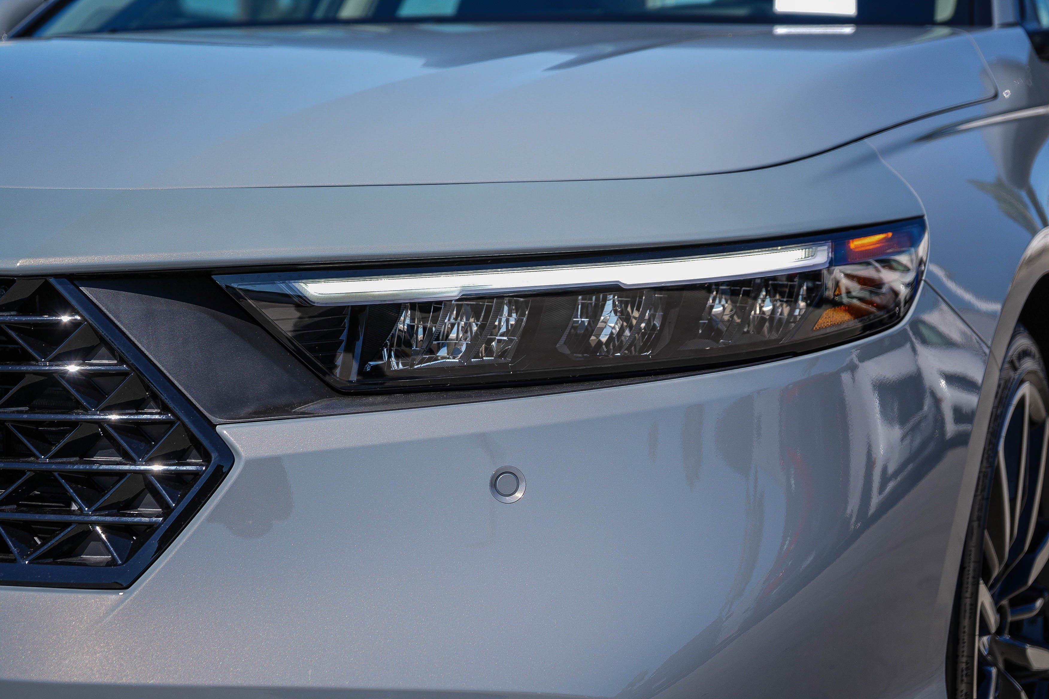 New 2026 Urban Gray Pearl Honda Touring image 4