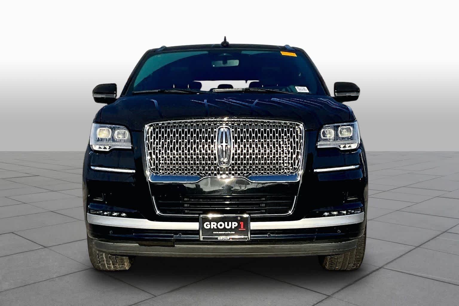Used 2023 Infinite Black Metallic Clearcoat Lincoln Standard image 4