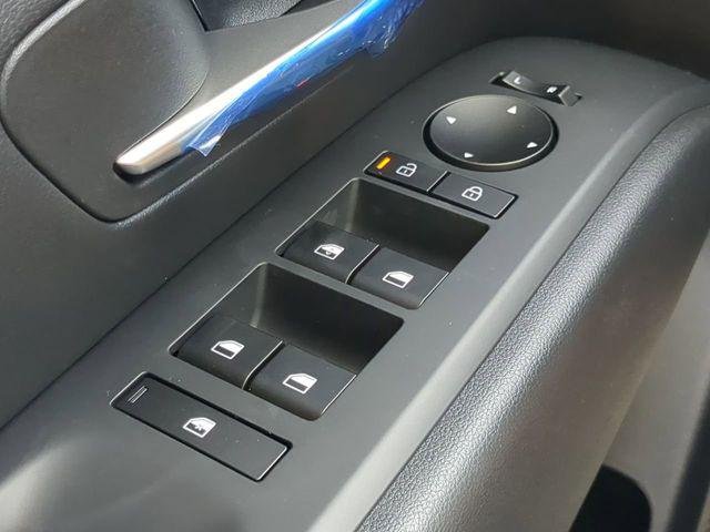 2025 Hyundai Tucson SE - Photo 21