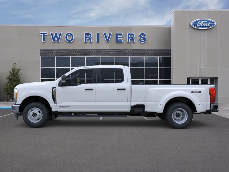New 2026 Oxford White Ford F-350® XL image 3